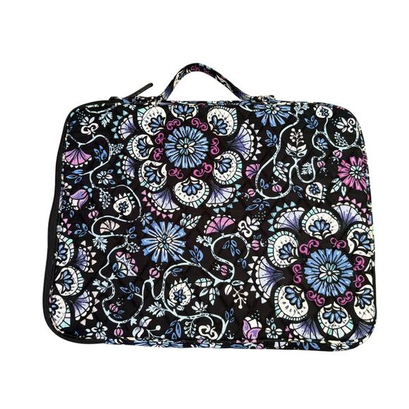 Vera Bradley Other - Vera Bradley Laptop Sleeve‎ Case Flower Doyly Design Side Zip Padded 14x11